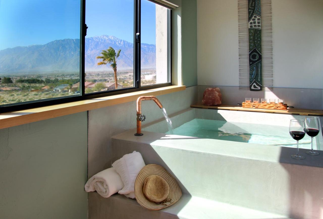 Azure Palm Hot Springs Ξενοδοχείο Desert Hot Springs Εξωτερικό φωτογραφία